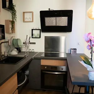 Apartment Coeur De Neuf Et Design Tt Equipe Parking Gratuit, Sanary-sur-Mer